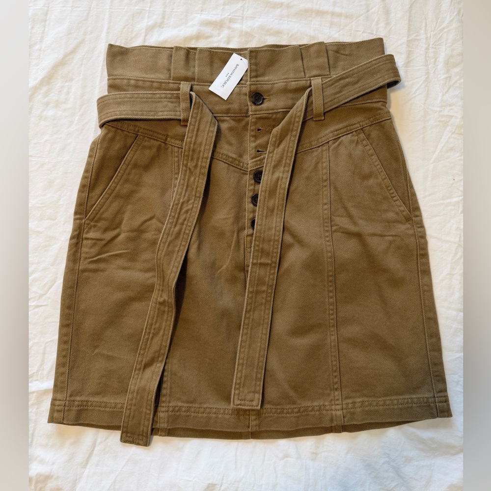 Banana Republic button front utility skirt